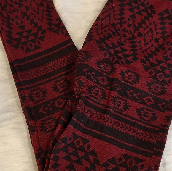 Lightly lined/very soft leggings (NWOT) - Picture 2 of 4